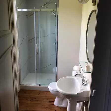 Chateau De Luzieres Frühstückspension Conty