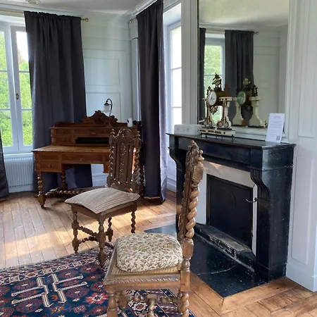 Frühstückspension Chateau De Luzieres 3*