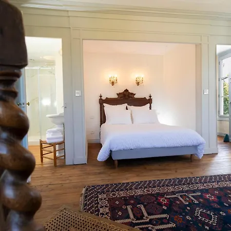 Bed & Breakfast Chateau De Luzieres